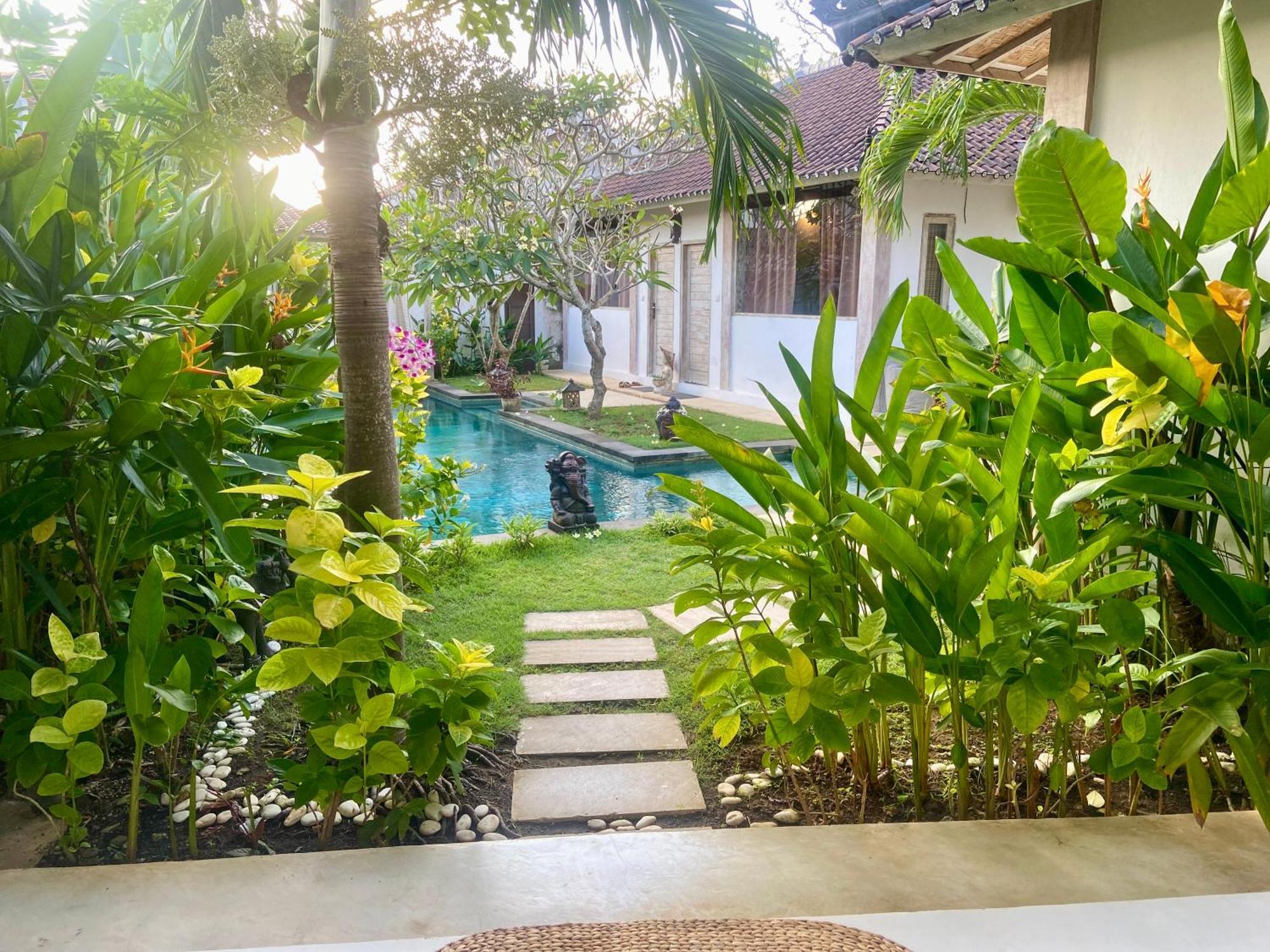 Damai Uluwatu Hotel Exterior foto